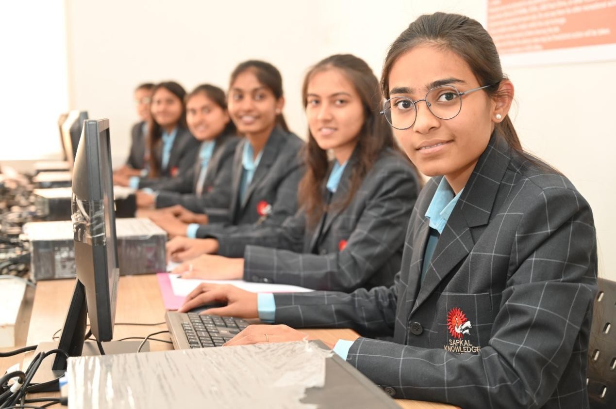 Class Room & Lab Photes